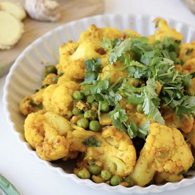 Curried Cauliflower & Peas